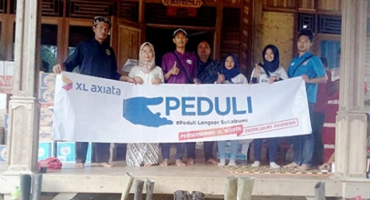 XL Axiata Bantu Korban Bencana Tanah Longsor di Sukabumi