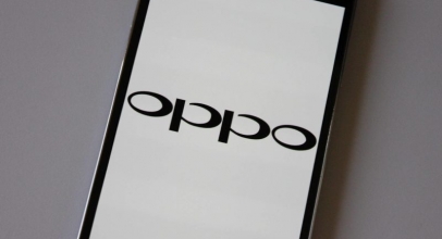 OPPO Siapkan Smartphone Yang Mirip iPhone X