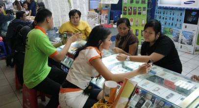 Menjelang Ramadhan, Penjualan Handphone Second Meningkat