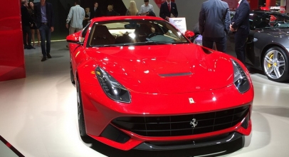 Ferarri Akan Membuat Supercar Listrik dan SUV