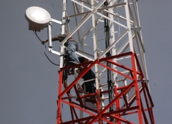 Harap-harap Cemas pada Frekuensi 700 MHz