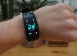 Review: Samsung Gear Fit 2 Pro, Untuk Gaya dan Olahraga
