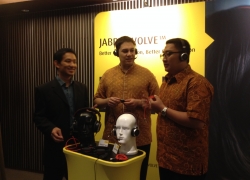 Lima Seri Jabra Evolve Hadir di Indonesia