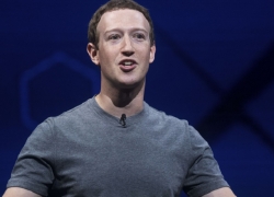 Bos Facebook Dijuluki “Orang Paling Berbahaya di Dunia”