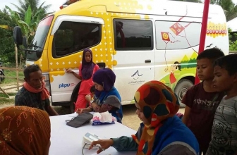 Mobile Klinik Indosat Ooredoo Beroperasi di Lokasi Bencana Lombok