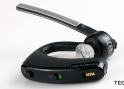 Plantronics Voyager Legend, Si Kecil Tangguh