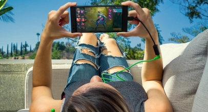 Razer Phone buat Mobile Gamers
