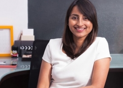 Richa Kar, Si Cantik Pebisnis Lingerie Membawa Rezeki