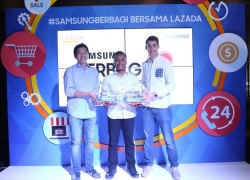 Samsung Berbagi 1500 Buku dan 150 Mainan Edukatif