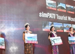 Telkomsel Rilis Kartu Perdana simPATI Tourist Wonderful Indonesia
