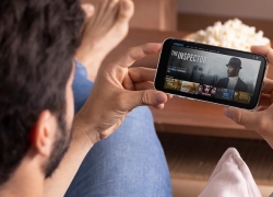 Kartu Perdana Smartfren – Vision+ Gratis Streaming