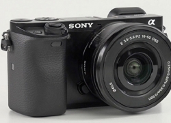 Sony Alpha A6000 Mirrorless Harga Rp 7 Jutaan