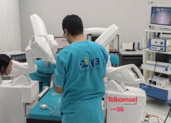 Telkomsel Ikut Uji Coba Robotic Telesurgery