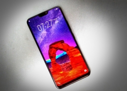 Review: Vivo V9, Layar Bergaya Poni, Kamera Super Selfie