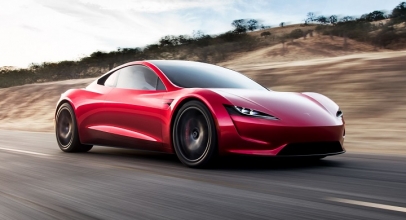 Elon Musk Umumkan Tesla Roadster Hadir Pada 2023