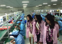 Tiga Ratu Kecantikan Kunjungi Pabrik Advan di Jateng