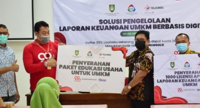 Telkomsel Bantu UMKM Surakarta Go Digital