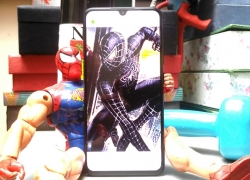 Review: Vivo V11 Pro, Layar Superlega, Selfie Suka-suka, RAM Raksasa