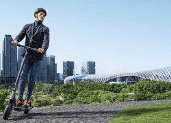 Xiaomi Electric Scooter 4 Ultra, Ban dan Suspensi Keren