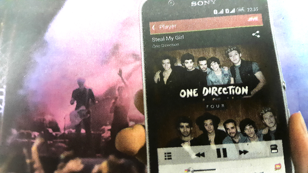 Bonus CD One Direction Sony Xperia E4