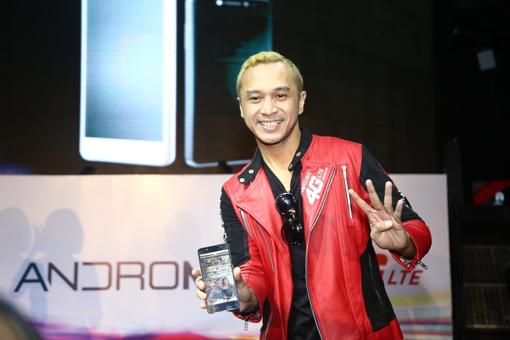 Smartfren Pelopori Perangkat VoLTE di Indonesia