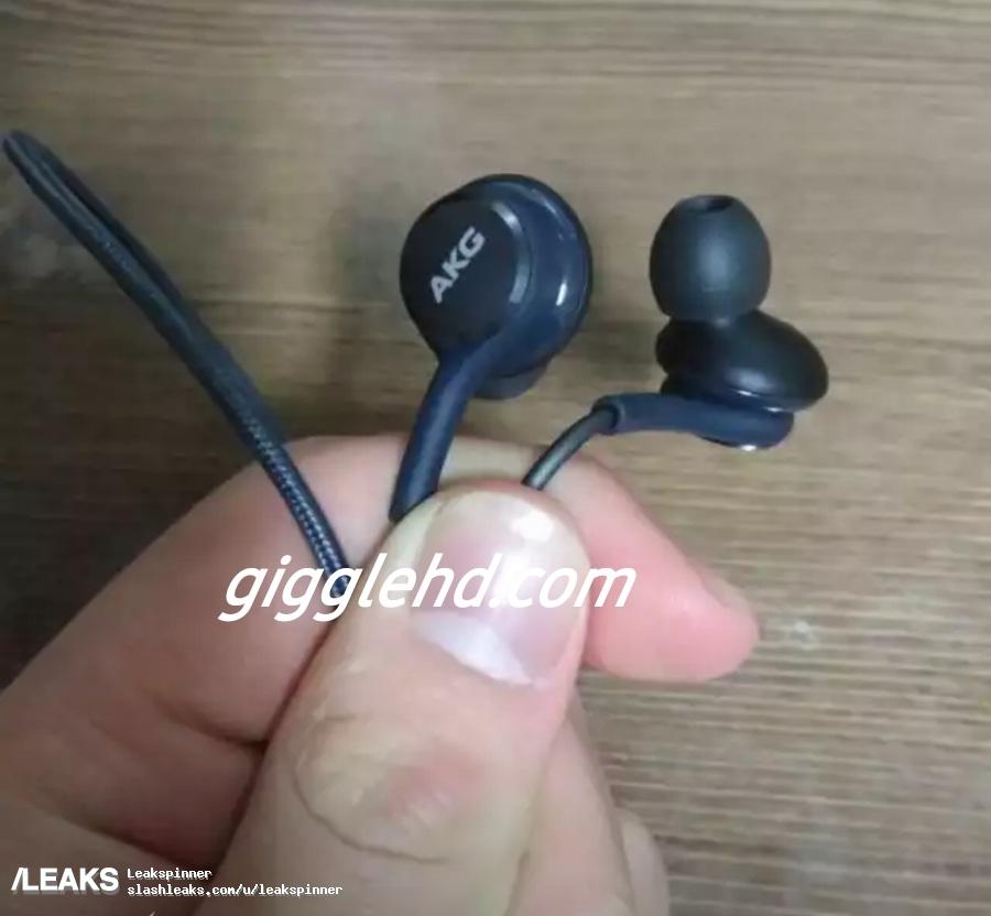 Samsung Galaxy S8 dan S8 + Pakai Earphone Premium