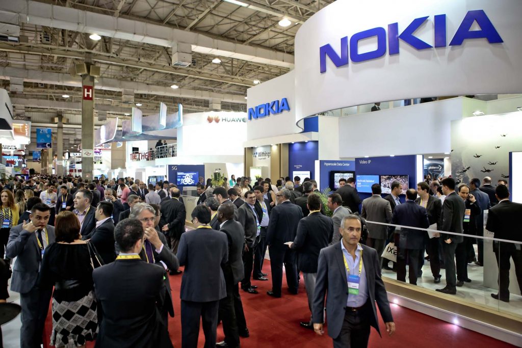 Handphone Nokia vs Pesaing, Nostalgia vs Realita