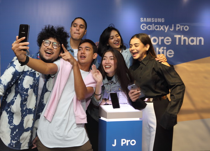 Samsung Galaxy J Pro Tak Hanya Sekedar Selfie