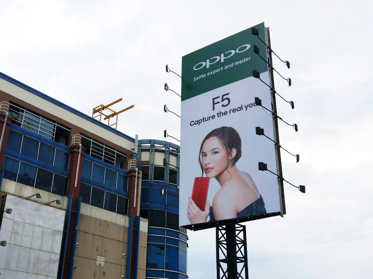 Lagi-Lagi Chelsea Islan Ditunjuk jadi Persona OPPO F5