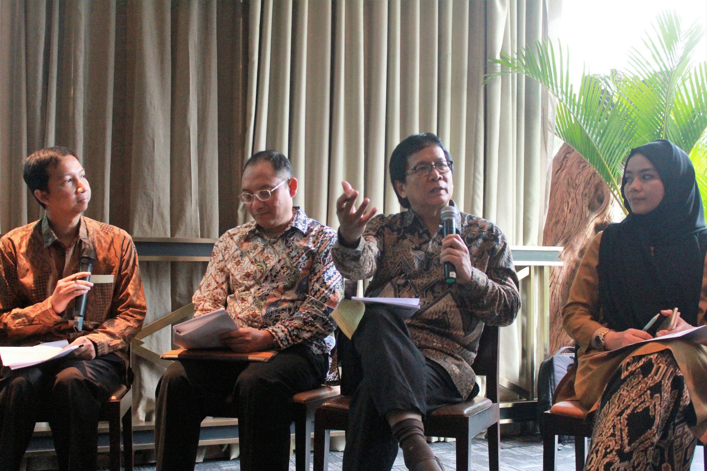 Peningkatan 10{6d4da31955223774f92dce3d293cb7e669764550633ee25cdb7e9d5f0678e9b3} Pelanggan Seluler Tingkatkan GDP 0,4{6d4da31955223774f92dce3d293cb7e669764550633ee25cdb7e9d5f0678e9b3}