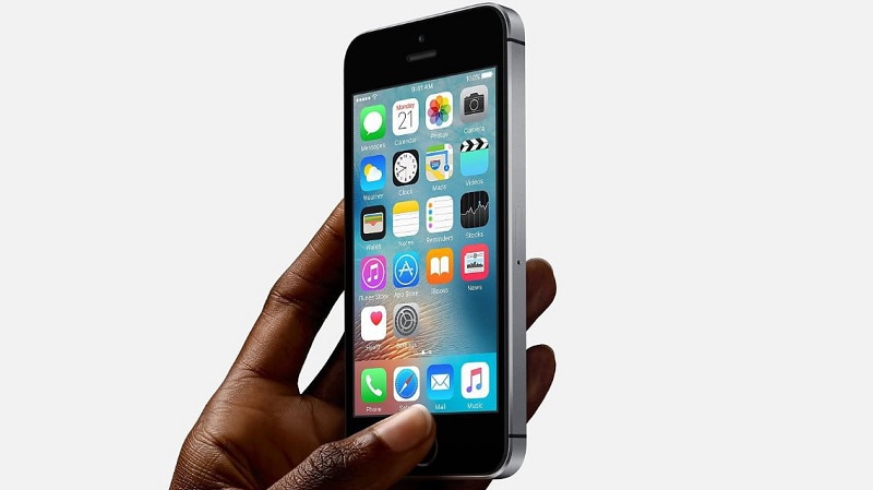 Apple Lanjutkan iPhone SE Tahun Depan