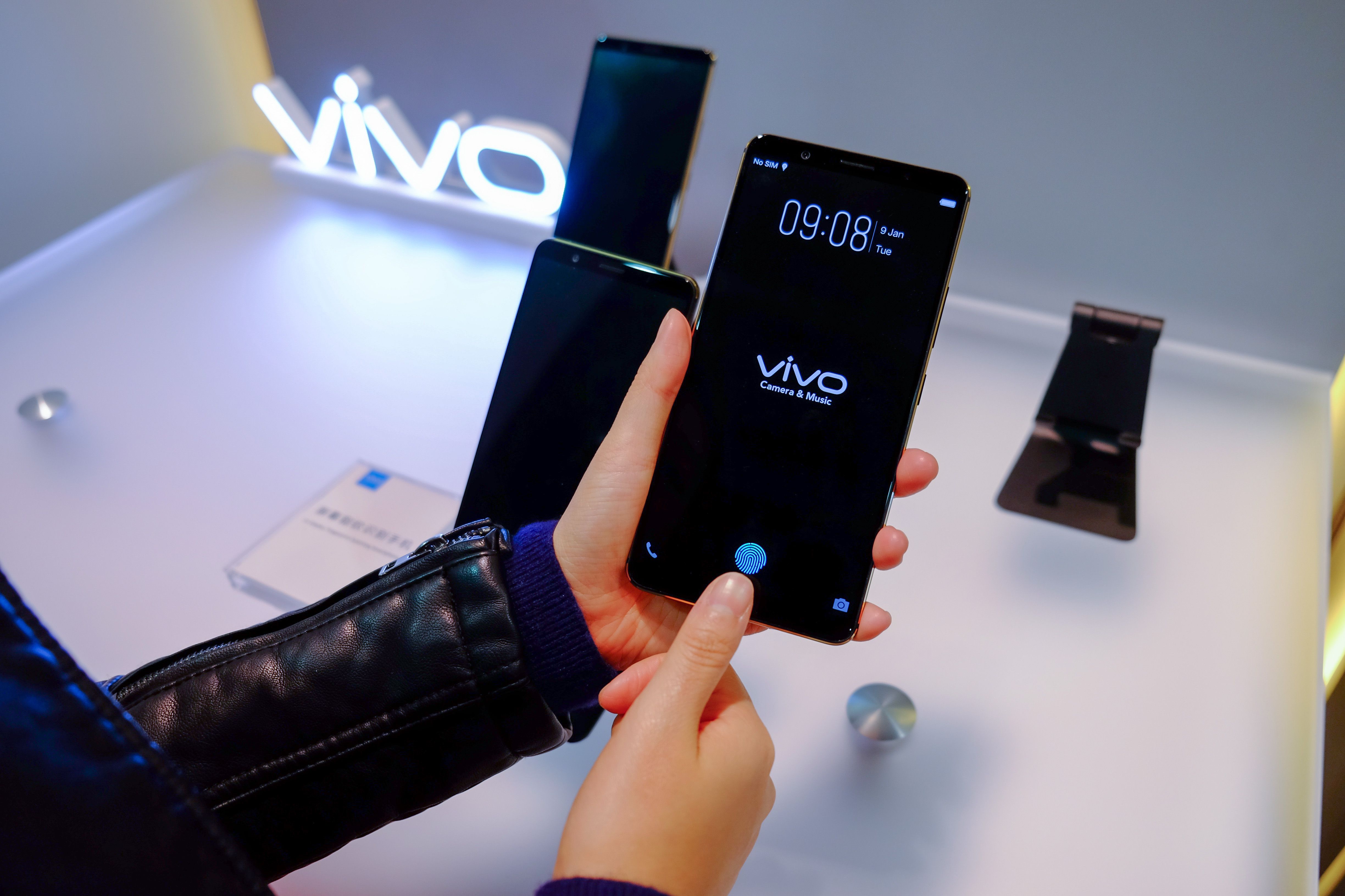Vivo Siapkan Teknologi In-Display Fingerprint