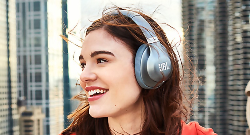 CES 2018: JBL Siapkan Headphone dengan Google Assistant
