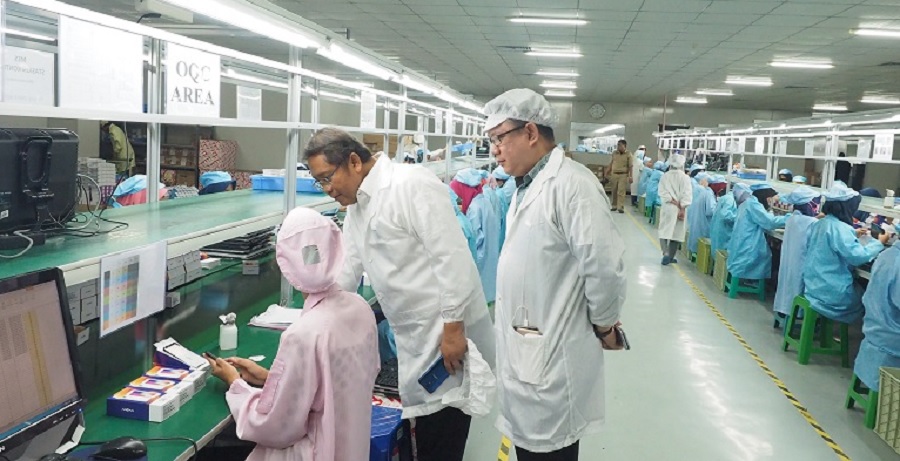 Menkominfo Rudiantara Bangga Pabrik Advan