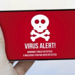 virus pertama pada smartphone