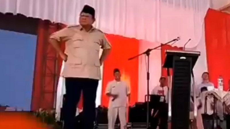 VIRAL! Prabowo Tantang Wartawan Yang Menunggunya Salah Bicara