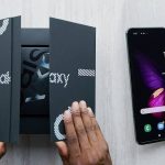Ponsel Lipat Samsung Galaxy Fold