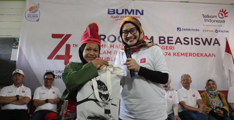 Telkomsel Bangun MCK dan Air Bersih di Tarakan