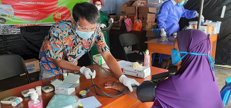 Mobil Klinik Indosat Ooredoo Beroperasi Tanggap Darurat Bencana
