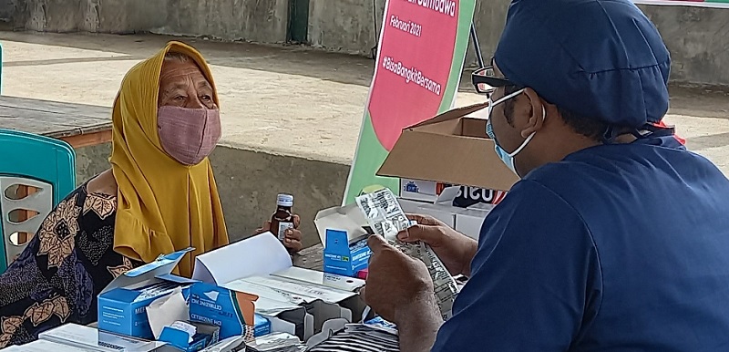 Mobil Klinik Indosat  Bantu Korban di Kawasan Terdampak Banjir