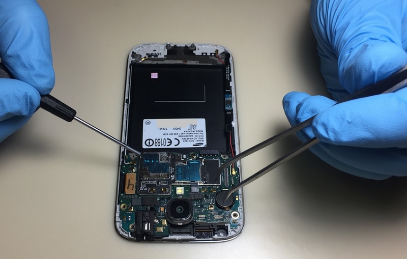 Gratis Servis Hape dari Era