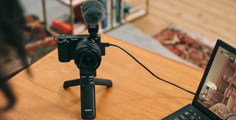 Sony EV-Z10, Mirrorless Lensa Bisa Dilepas Seru Buat Bikin Konten