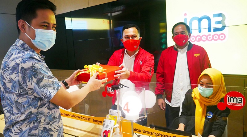 Gerai Online Indosat Ooredoo Beraksi di Hari Pelanggan Nasional