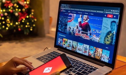 Nonton Kurindu Natal Keluarga: Santa Claus dari Jakarta di Maxstream