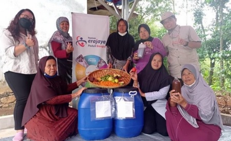 Erajaya Rehabilitasi Hutan di Rumpin