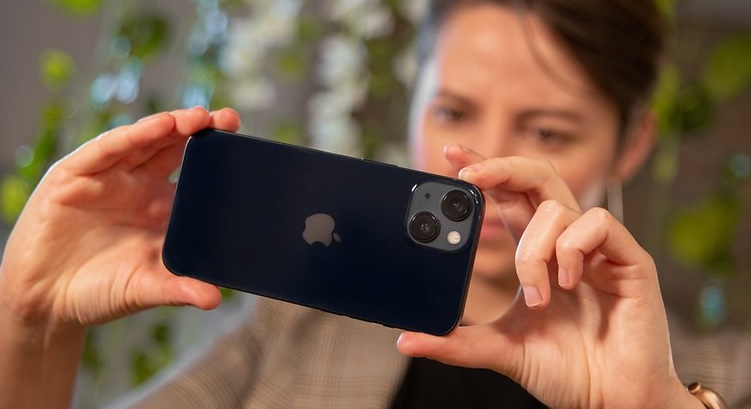 Diskon Rp 7 Juta, Bundling iPhone 13 dari Telkomsel