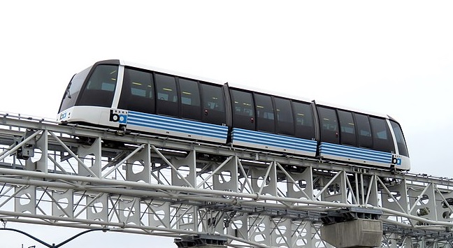 Indosat Ooredoo Hutchison Gandeng INKA Kenalkan Tram Mover Berbasis IoT