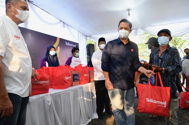 Telkomsel Berbagi Kebahagiaan