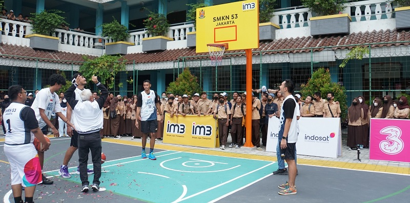 IOH Bawa Pebasket IBL ke Sekolah-sekolah