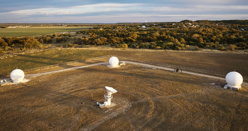 Apple Invest 450 Juta Dolar untuk SOS Darurat via Satelit